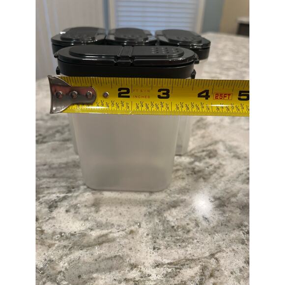 Tupperware Modular Mates Plastic Spice Shakers, set of 4 - Picture 5 of 7